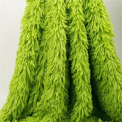 Ilgas polių PV pliušas