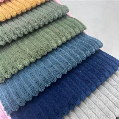 Velvetas audinys sofai